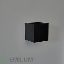 Lade das Bild in den Galerie-Viewer, LED-Wandleuchte 24V, 8W, RGBW/2700K, CRI90, IP54