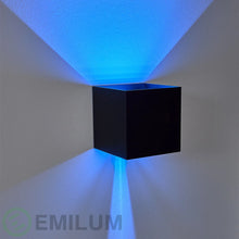 Lade das Bild in den Galerie-Viewer, LED-Wandleuchte 24V, 8W, RGBW/2700K, CRI90, IP54