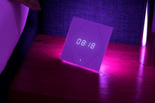 Lade das Bild in den Galerie-Viewer, Touch Nightlight Air
